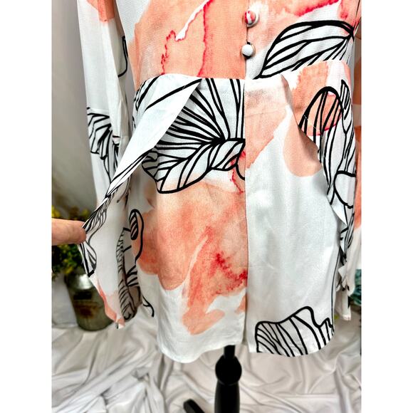 Elliatt Floral Pink and White Romper S - Picture 4 of 11